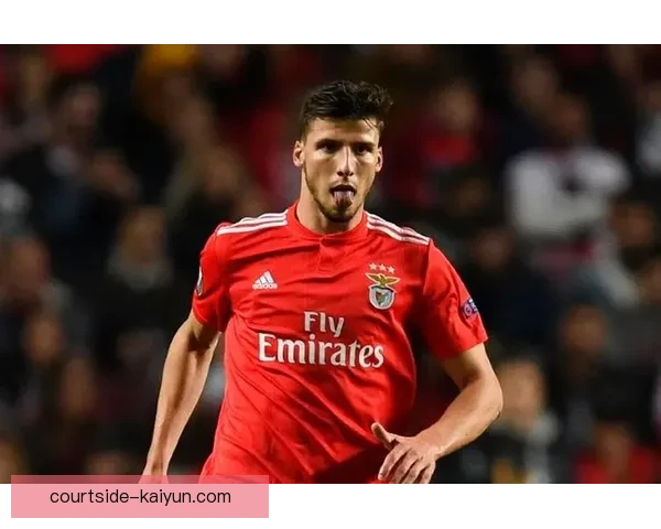 鲁本·迪亚斯技术全面性持续提升，成为后防线上值得关注的核心球员。