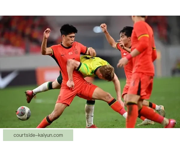 中国足球首进决赛展现出强劲竞争力，值得关注表现稳健